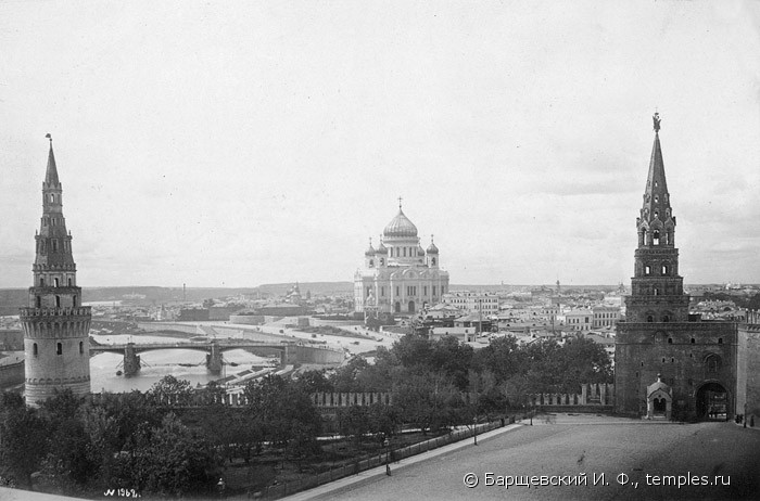 Иван Фёдорович Барщевский (1851 — 1948) — патриарх российской архитектурной фотографии, запечатлевший на фотоплёнку тысячи объектов национального культурного наследия по всей стране. 1962_(o-514-10)b