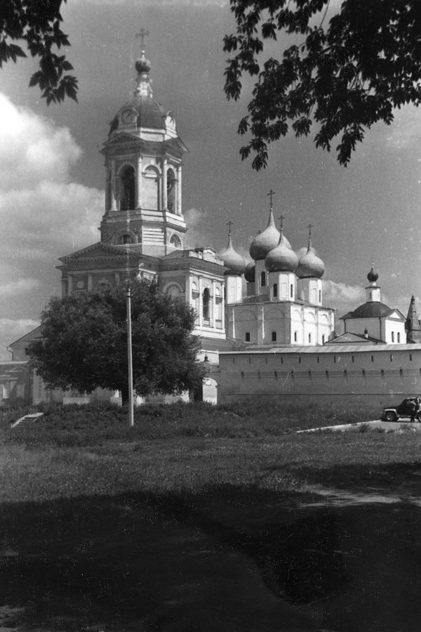 Зачатьевский собор Высоцкого монастыря в Серпухове