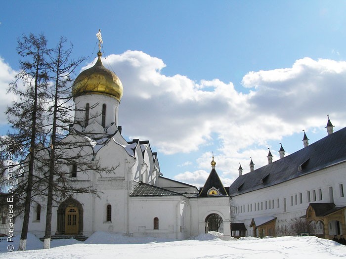 Звенигород монастырь осень