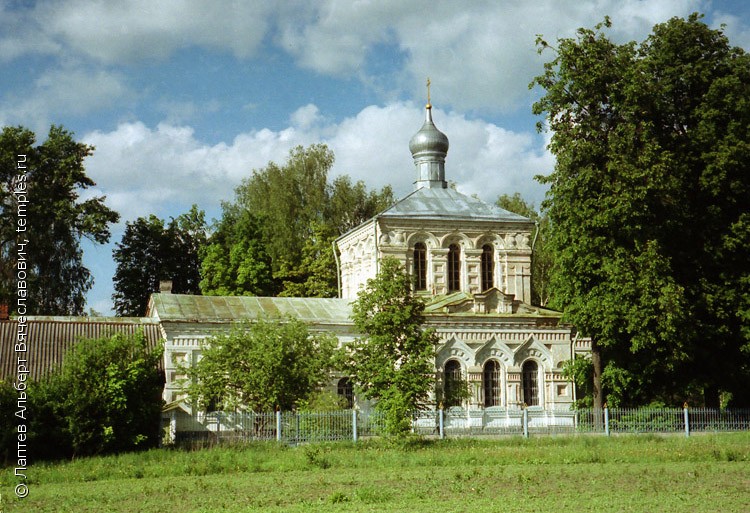 Храм село Алешино