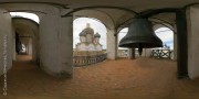 Вид на Успенский собор Ростовского Кремля со звонницы.