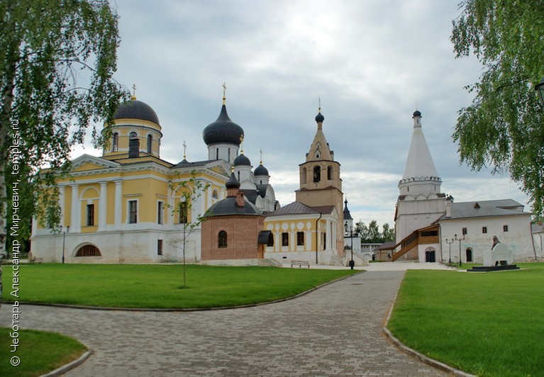 Старицкий Успенский монастырь Введенская Церковь