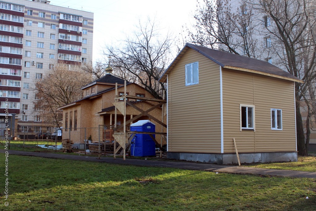 Храм Александра Свирского в Москве