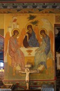 Образ Троицы в интерьере церкви Феодора Студита у Никитских ворот в Москве.
