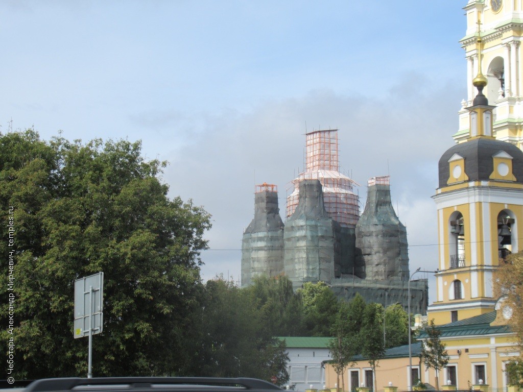 Новоспасский монастырь в Москве зимой