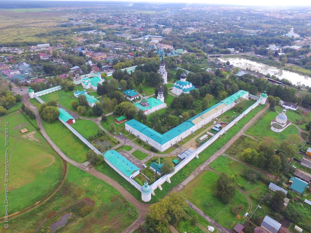 Александров Успенский монастырь Сретенская Церковь