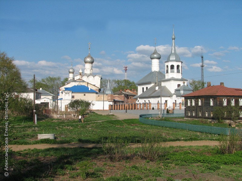 Рождественский монастырь Ростов Великий колокольня