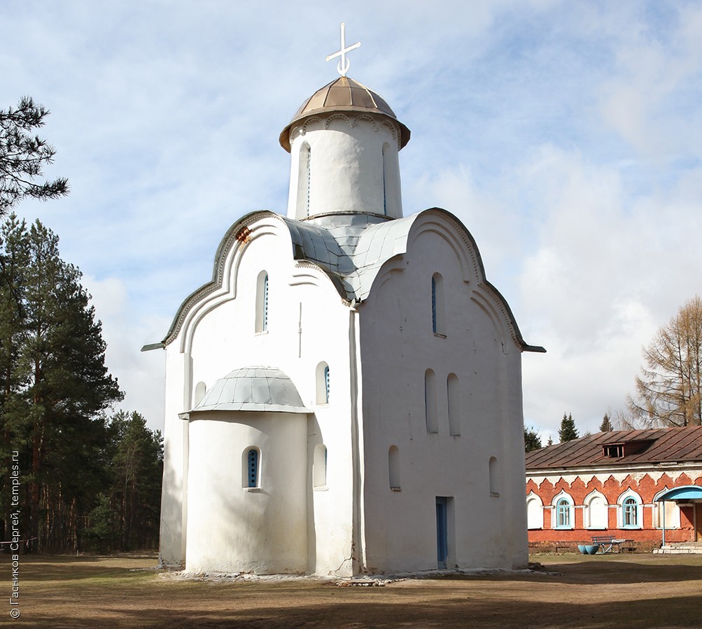 Великий Новгород Перынский скит Церковь Рождества Пресвятой Богородицы  Фотография