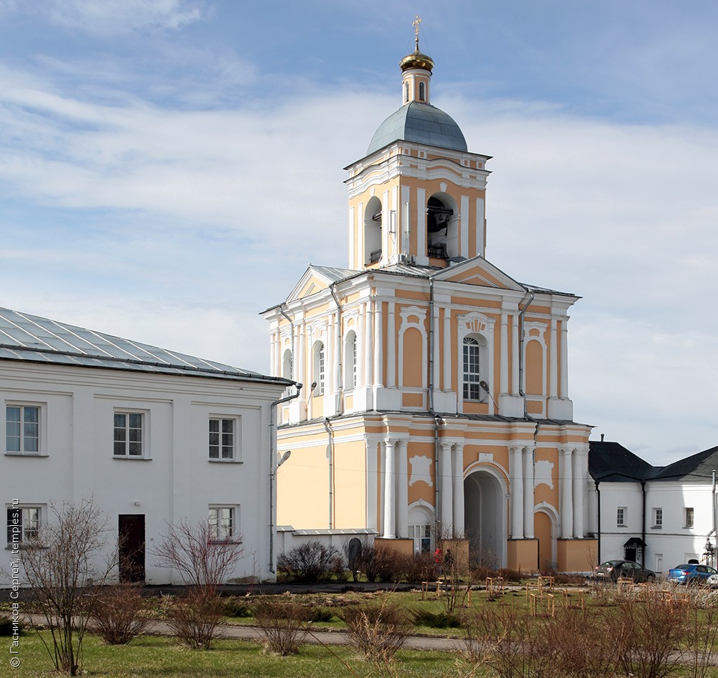 Новгородская область Новгородский район Хутынь Варлаамо-Хутынский  Спасо-Преображенский монастырь Колокольня Фотография