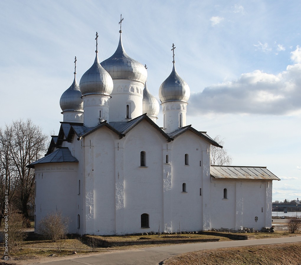 Великий Новгород Плотники Церковь Бориса и Глеба Фотография