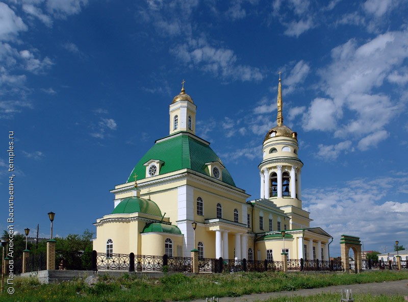 Каменск уральский свердловская область фото Свердловская область Каменск-Уральский Собор Троицы Живоначальной Фотография