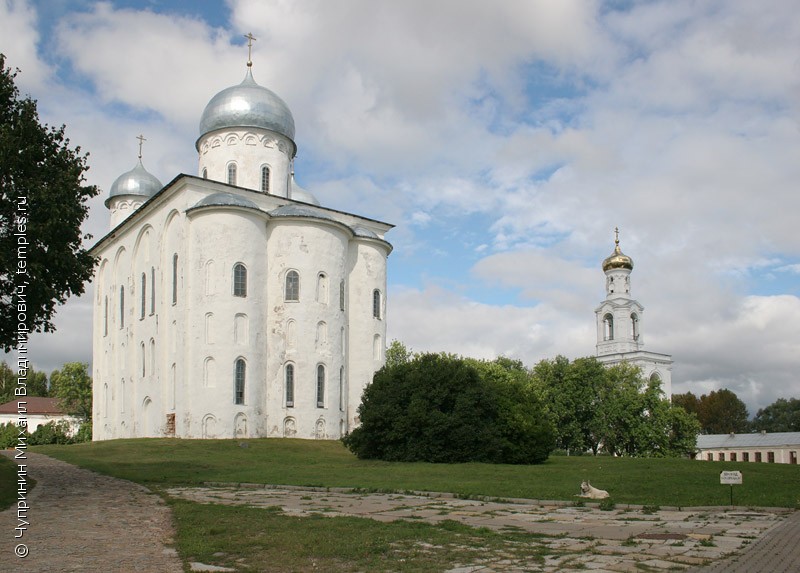 Надвратная Церковь в Великом Новгороде