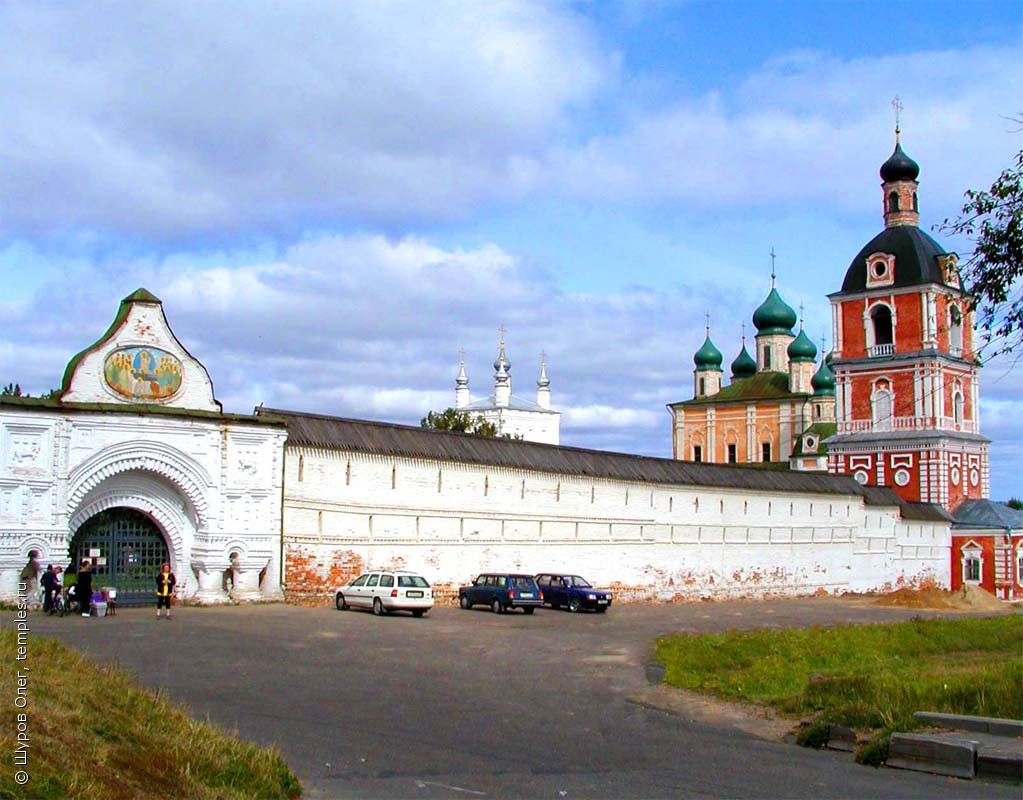 Ярославская область Переславль-Залесский Горицкий Успенский монастырь  Фотография