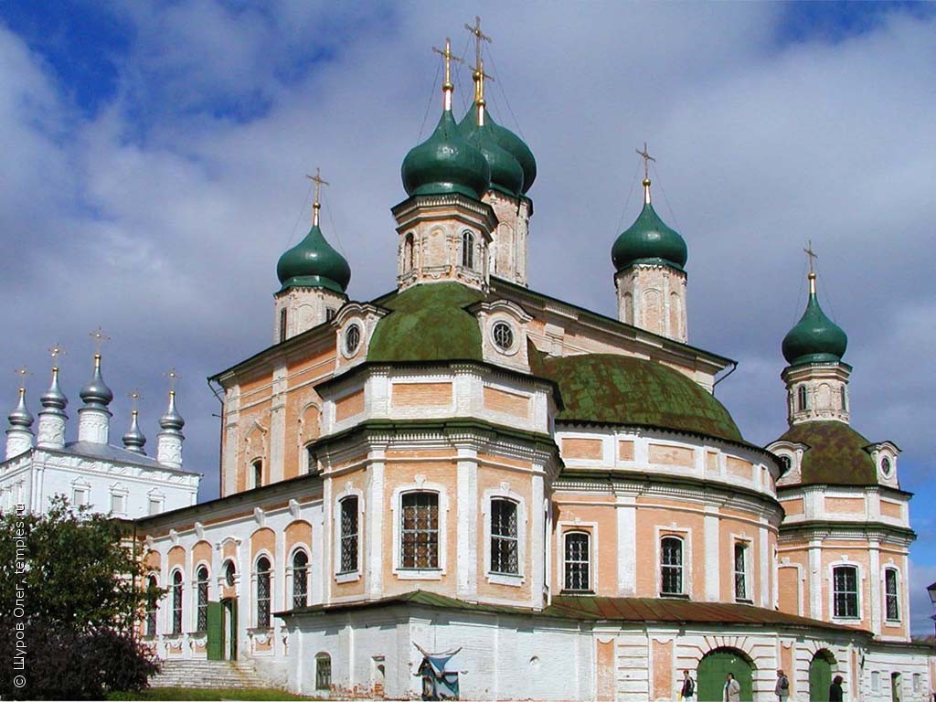 Ярославская область Переславль-Залесский Горицкий Успенский монастырь Собор  Успения Пресвятой Богородицы Фотография