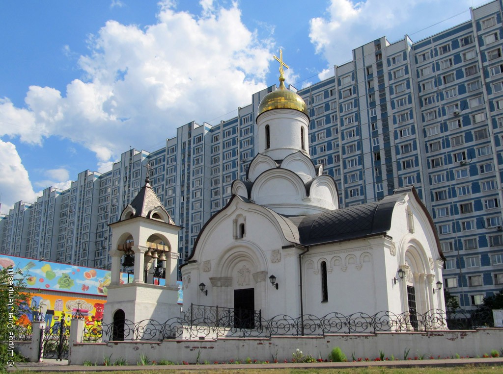 Деревянная Церковь возле метро Свиблово