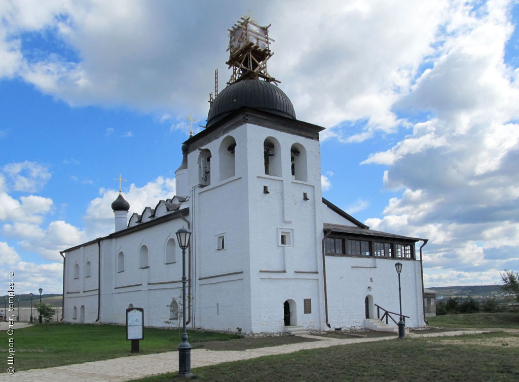 Остров град Свияжск церкви