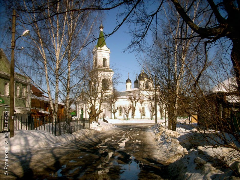 Церковь белая Троица Тверь