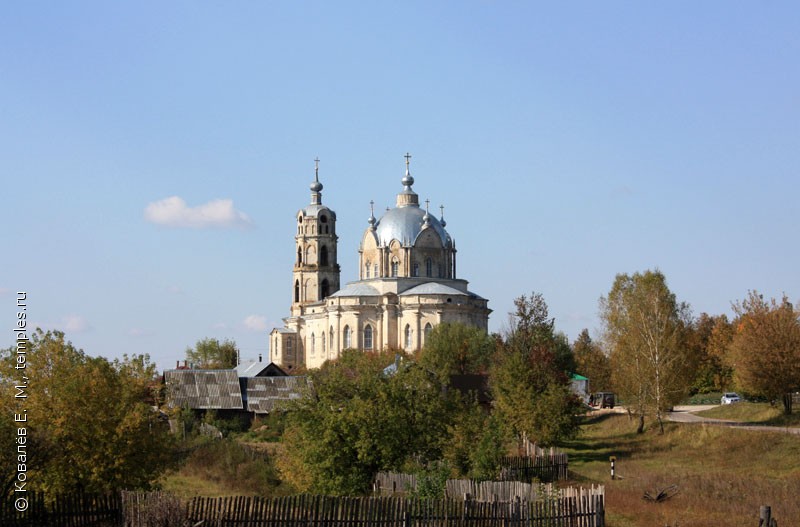 Собор в Гусь Железном на закате