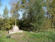 Памятный камень на месте церкви Вознесения Господня в Фёдоровском посаде Тосненского района Ленинградской области.