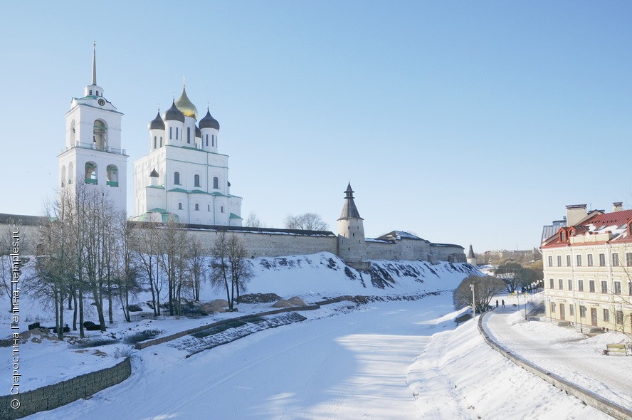 Троицкий собор Псков зима