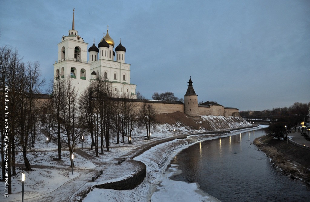 Троицкий собор Псков зима