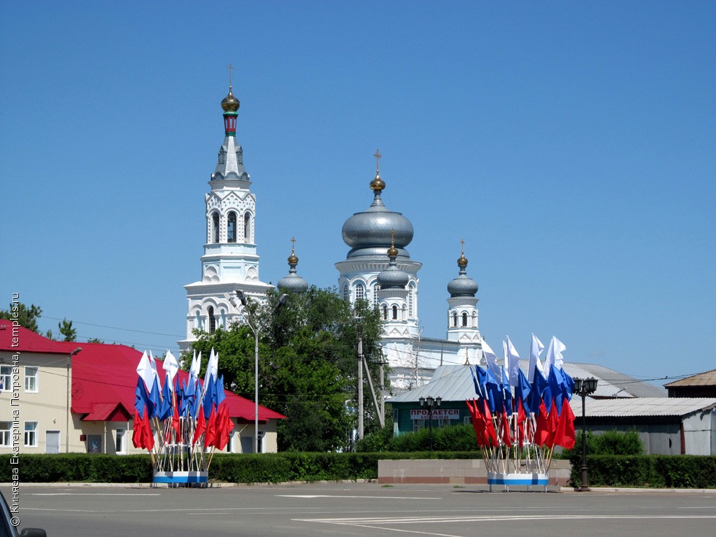 Оренбургская область Сорочинский район Сорочинск Церковь Михаила Архангела  Фотография