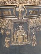 Николай Чудотворец, образ на колоколе строящегося собора Александра Невского в Волгограде.