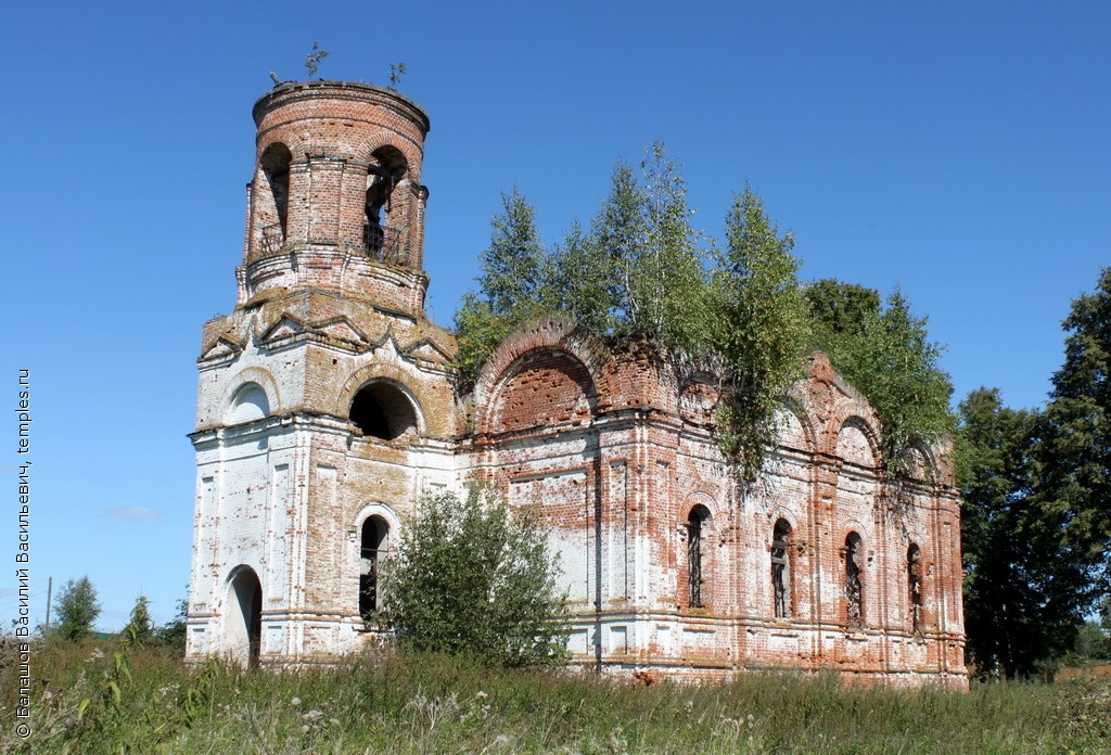 Кольчугино Церковь в Лялино