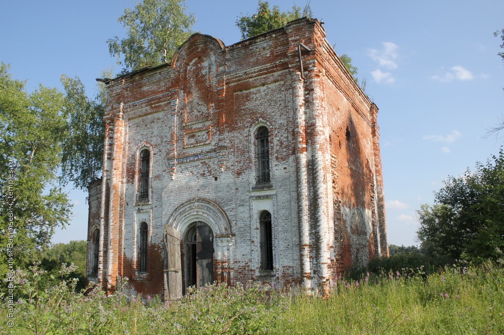 Кольчугино Церковь в Лялино