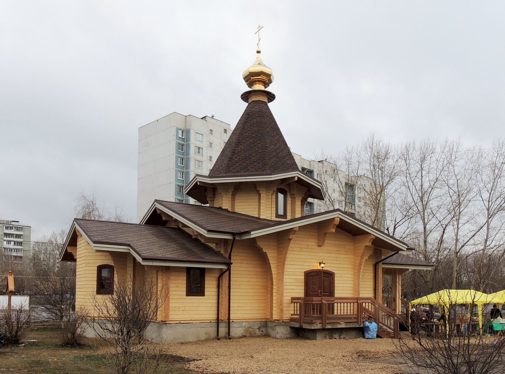 Церковь деревянная православная в Термезе