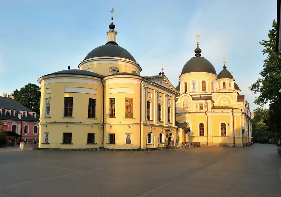 Покровский монастырь в Барнауле