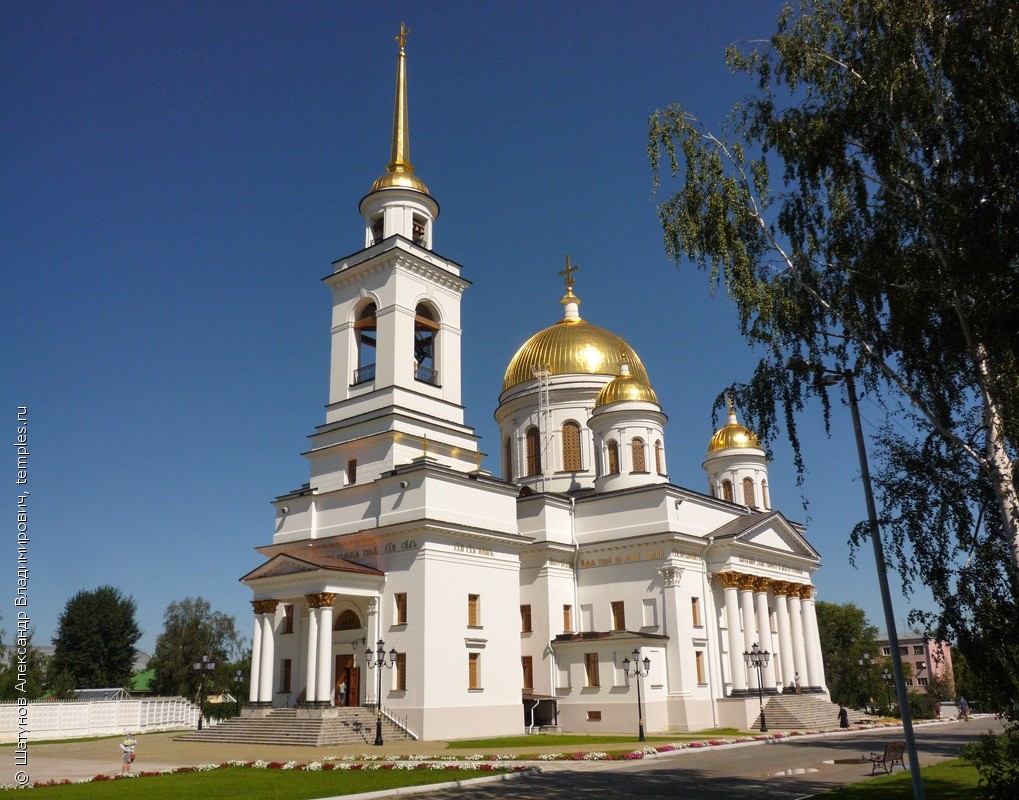 Екатеринбург Ново-Тихвинский монастырь Собор Александра Невского Фотография